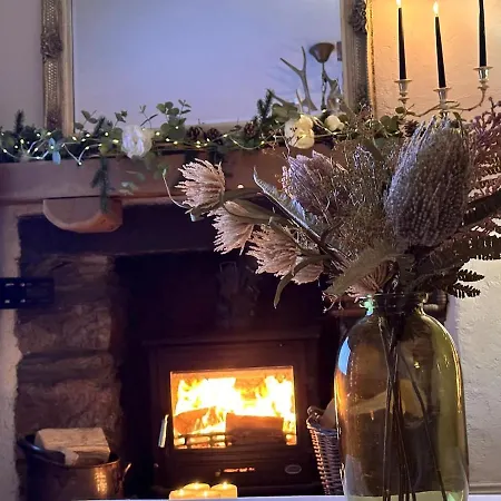 Rose Cottage, Cosy South District Retreat 度假居 *